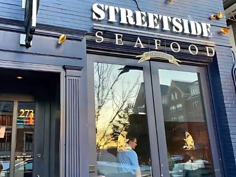 Bar of Streetside Seafood