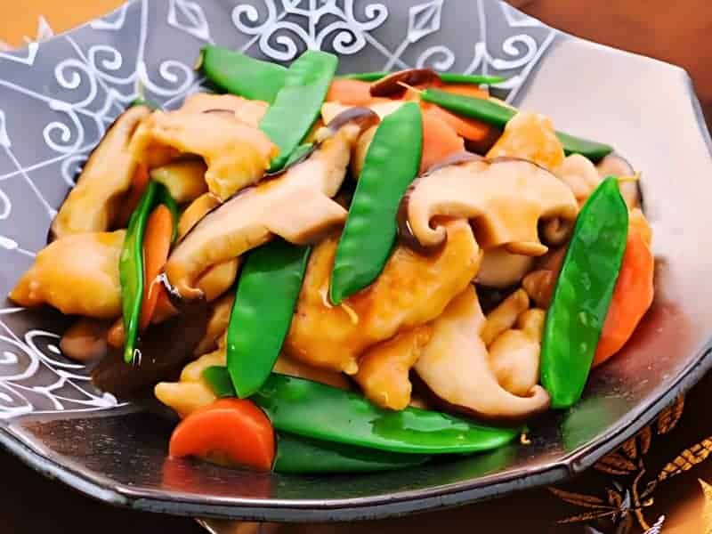 Hong Kong Buffet Moo Goo Gai Pan