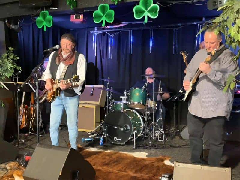 Billy's Lounge at Grand Rapids