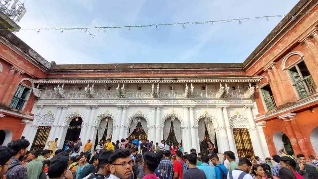 Top 12 Bonedi Barir Durga Puja in Kolkata (Visit by Metro) 2025